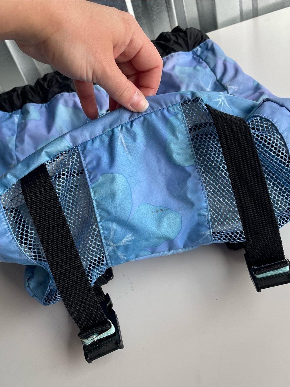 Vintage GAP Beach Backpack Mesh Swim Bag Blue Purple Y2K Drawstring Bag - Picture 6 of 8